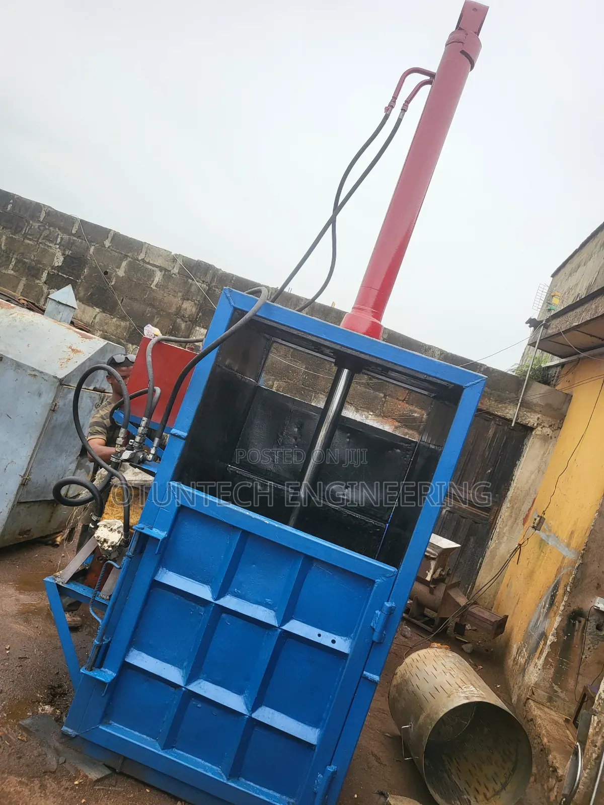 Plastic Bailing Machine