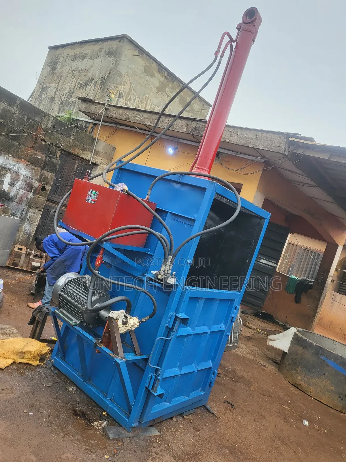 Plastic Bailing Machine