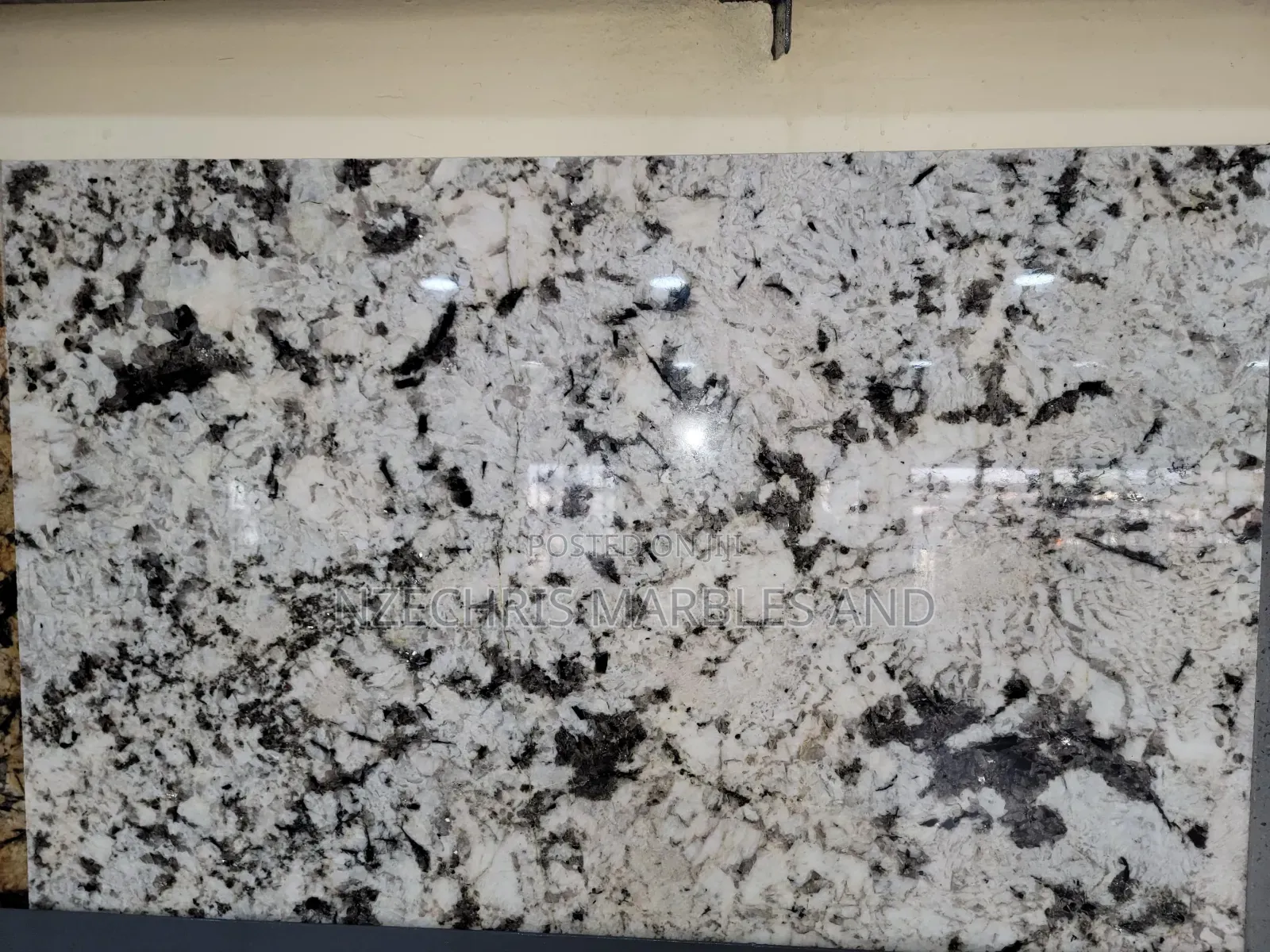 Italian Granite Tiles and Slab