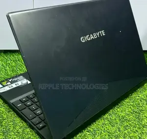 Laptop Gigabyte AERO 14 16GB Intel Core i7 SSD 512GB