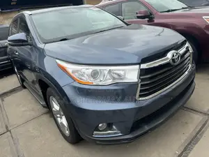 Toyota Highlander 2016 Blue