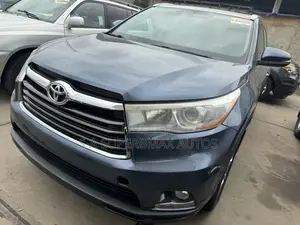 Toyota Highlander 2016 Blue