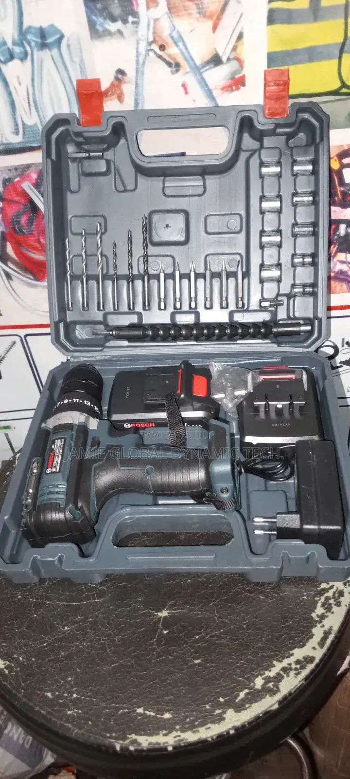 Bosch Iron Chuck Rechargeable Drilling Machine.