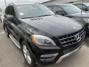 Mercedes-Benz M Class ML350 4MATIC 4dr SUV AWD (3.5L 6cyl 7A) 2014