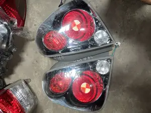 Set Rear Light Altima 2005