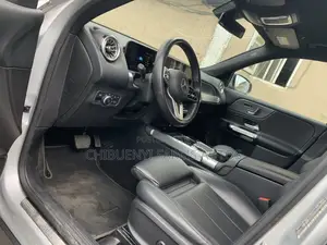 Mercedes-Benz GLB-Class GLB 250 4MATIC 2020 Silver