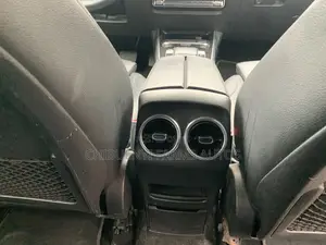 Mercedes-Benz GLB-Class GLB 250 4MATIC 2020 Silver