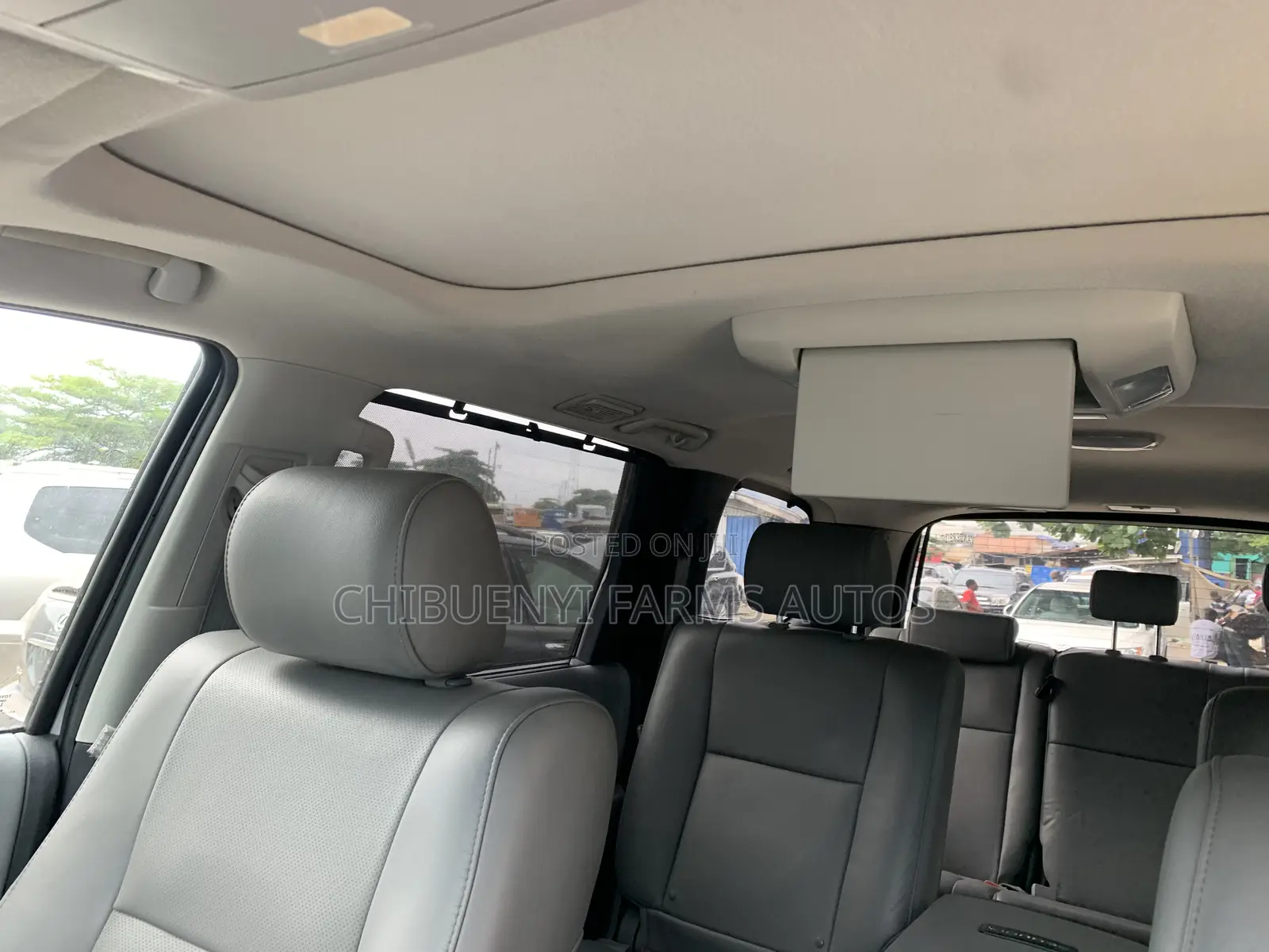 Toyota Sequoia 2017 Silver