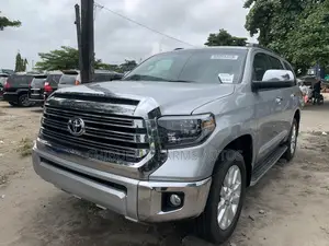 Toyota Sequoia 2017 Silver