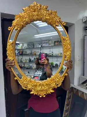 Beautiful Quality Mirror,