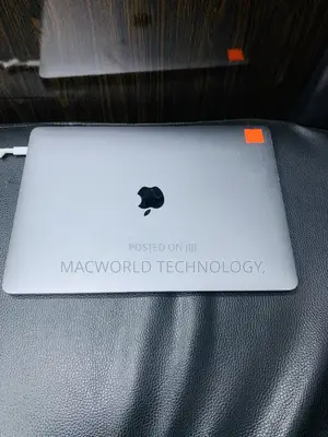 Laptop Apple MacBook Pro 2017 16GB Intel Core i7 SSD 1T