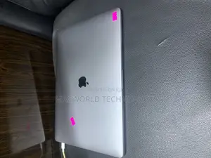 Laptop Apple MacBook Pro 2017 8GB Intel Core I7 SSD 1T