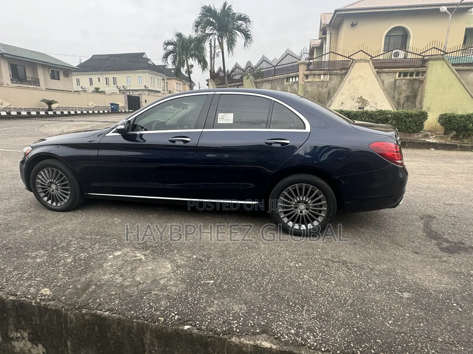 Mercedes-Benz C300 2015 Blue