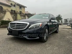 Mercedes-Benz C300 2015 Blue