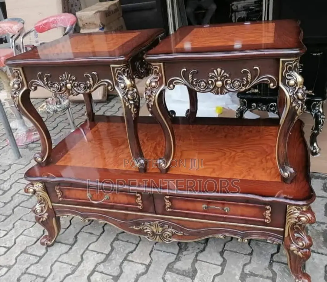 Royal Center Table With Two Stool