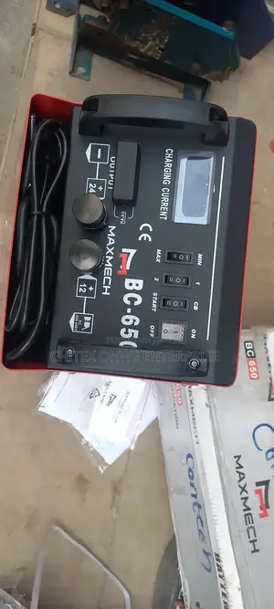 Maxmech Heavy Duty Car Battery Charger