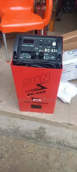 Maxmech Heavy Duty Car Battery Charger