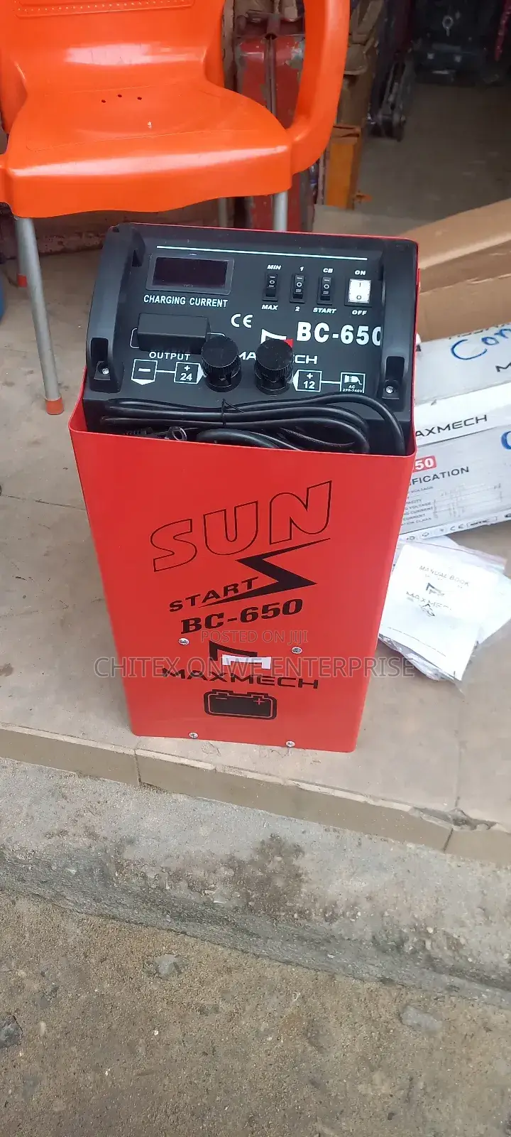 Maxmech Heavy Duty Car Battery Charger