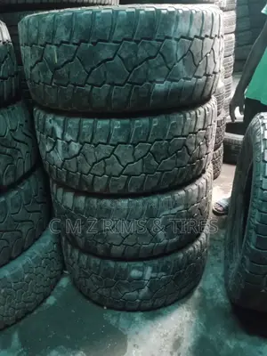 LT305/60R18 Tokunbo Tires
