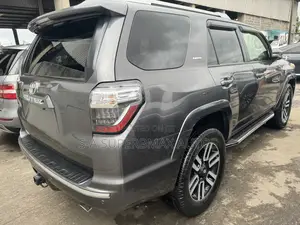 Toyota 4-Runner 2014 Gray