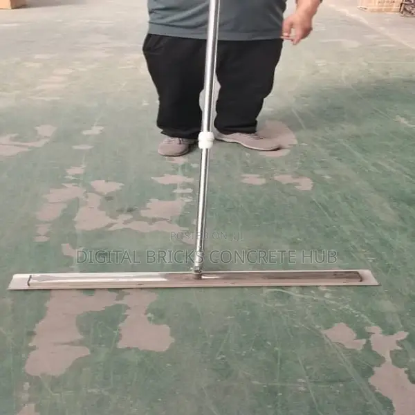Small Bullfloat Comes With Handle