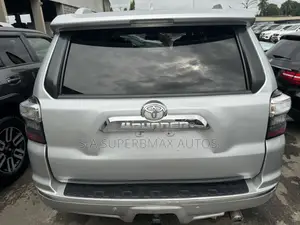 Toyota 4-Runner 2014 Silver