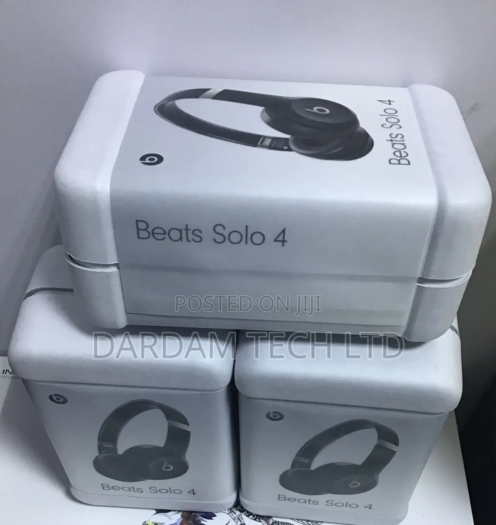 Beats Solo 4