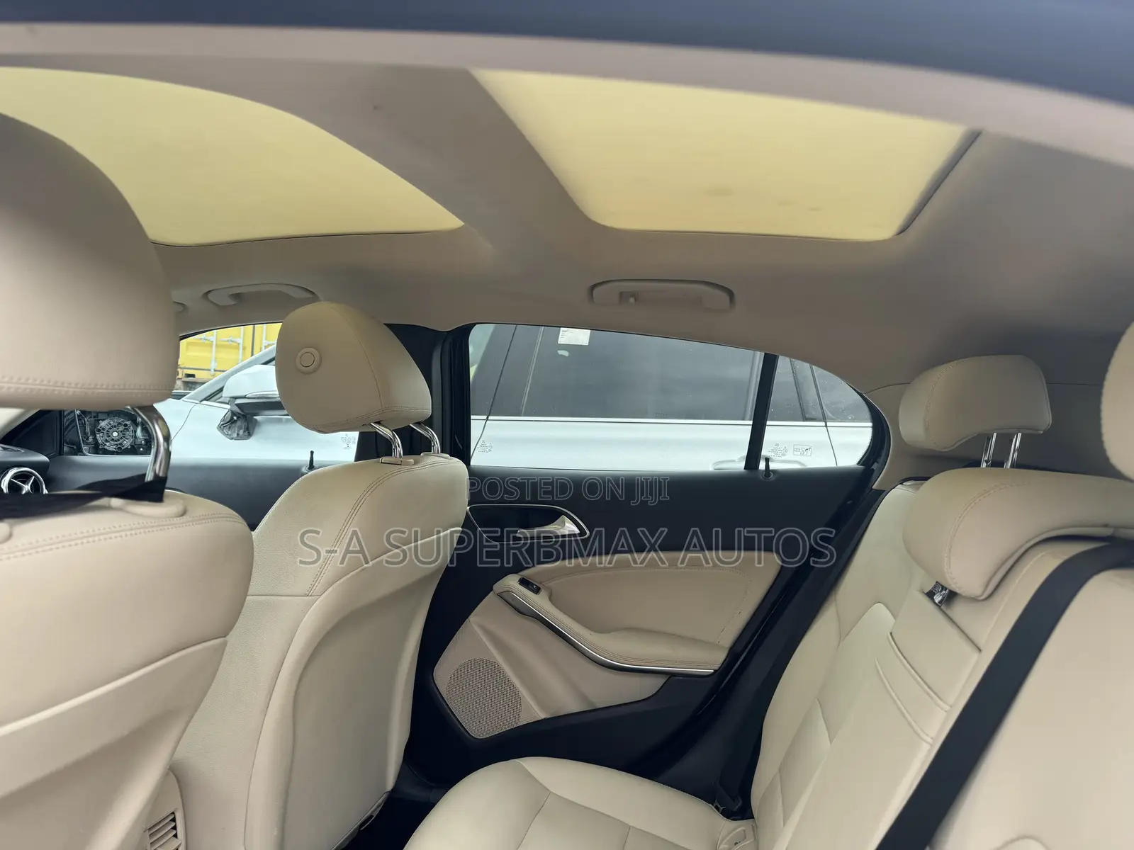 Mercedes-Benz GLA 250 2018 Blue