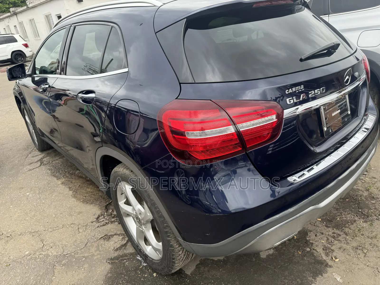 Mercedes-Benz GLA 250 2018 Blue