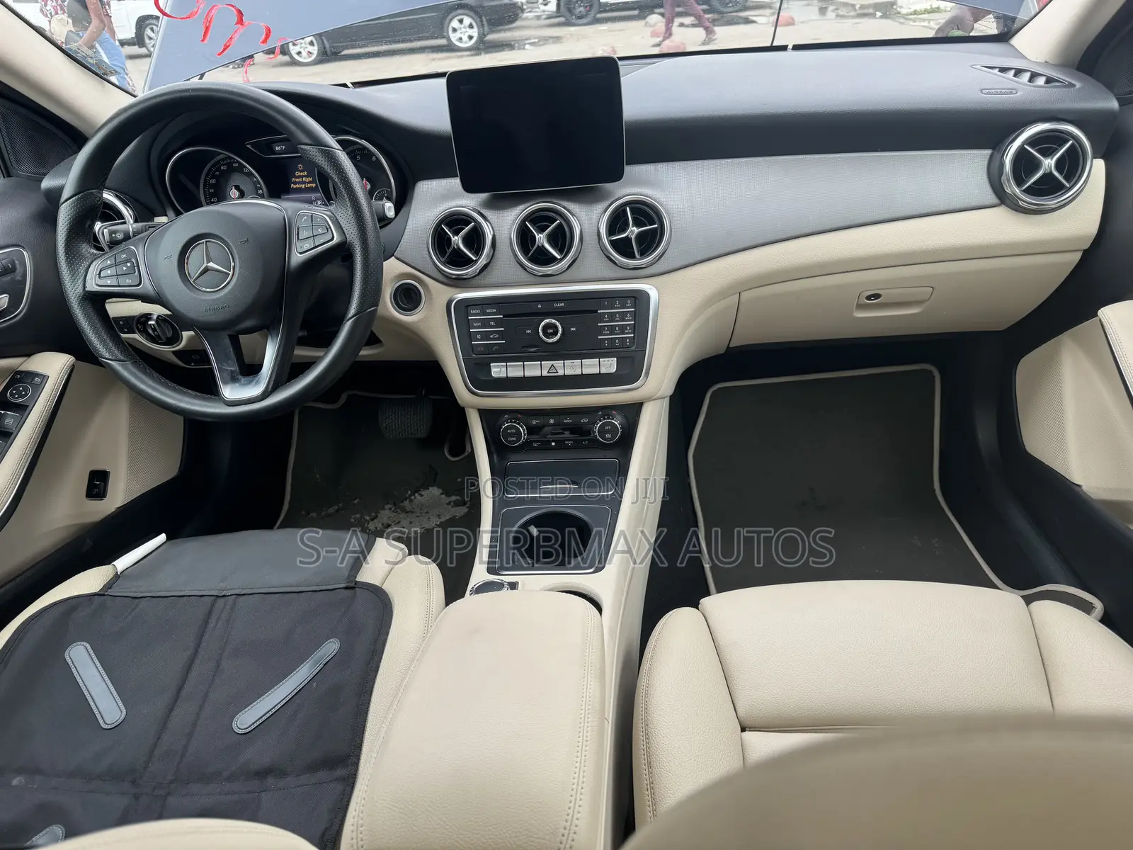 Mercedes-Benz GLA 250 2018 Blue