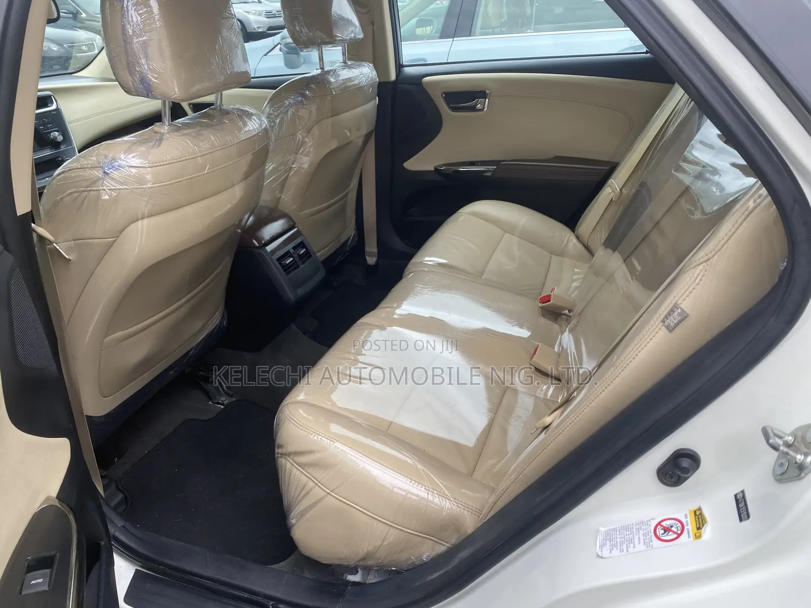Toyota Avalon 2013 White