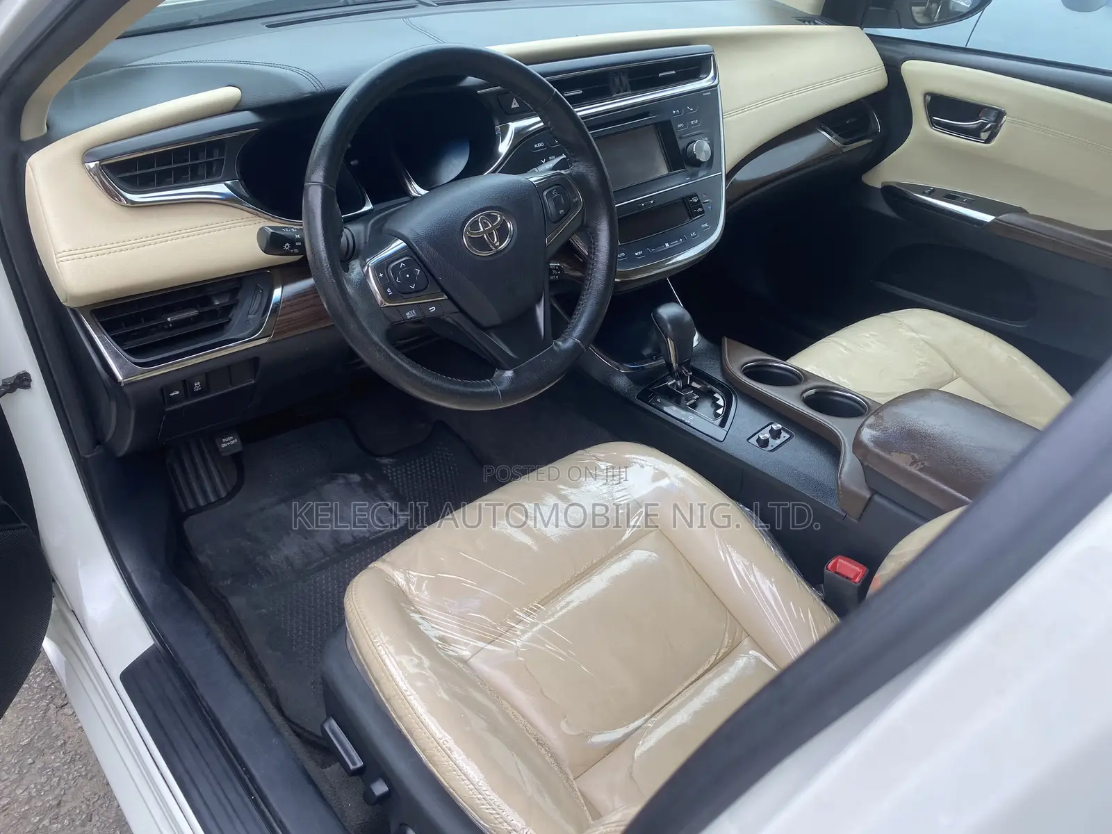 Toyota Avalon 2013 White