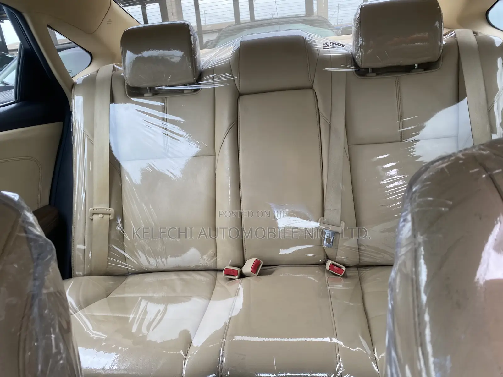 Toyota Avalon 2013 White