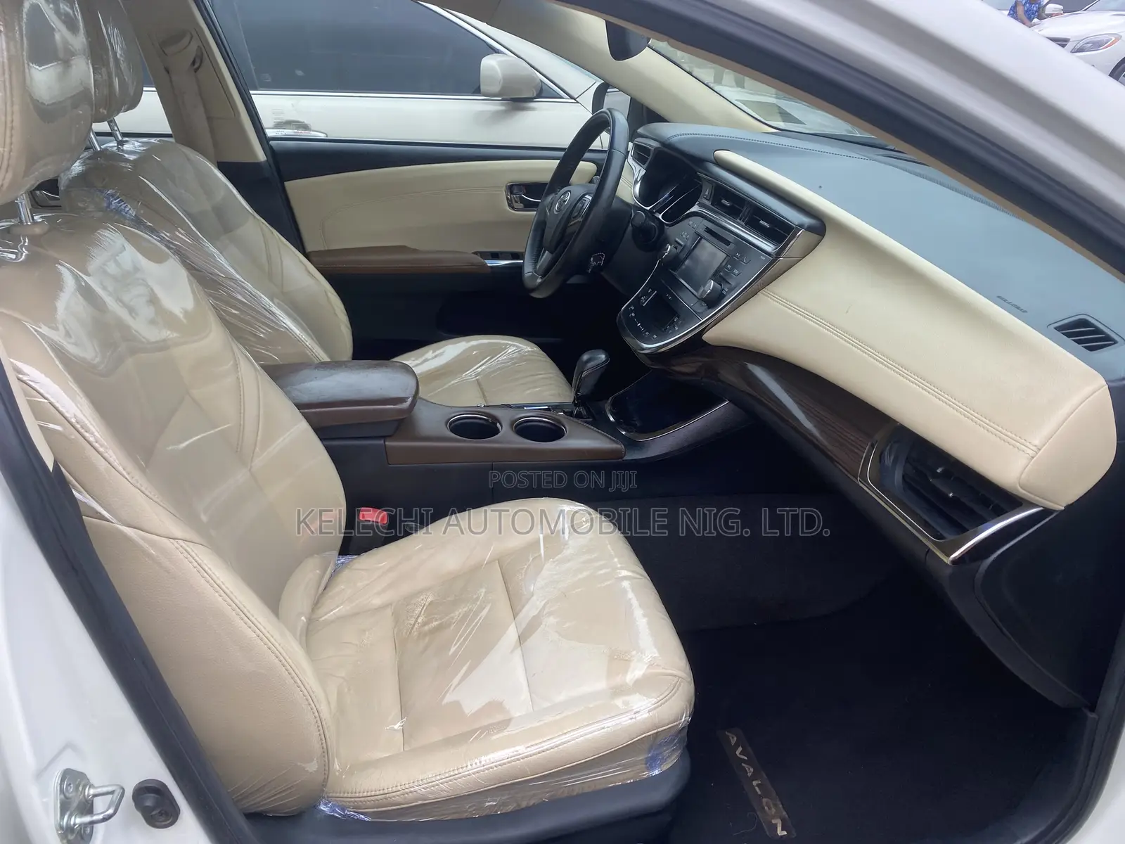 Toyota Avalon 2013 White