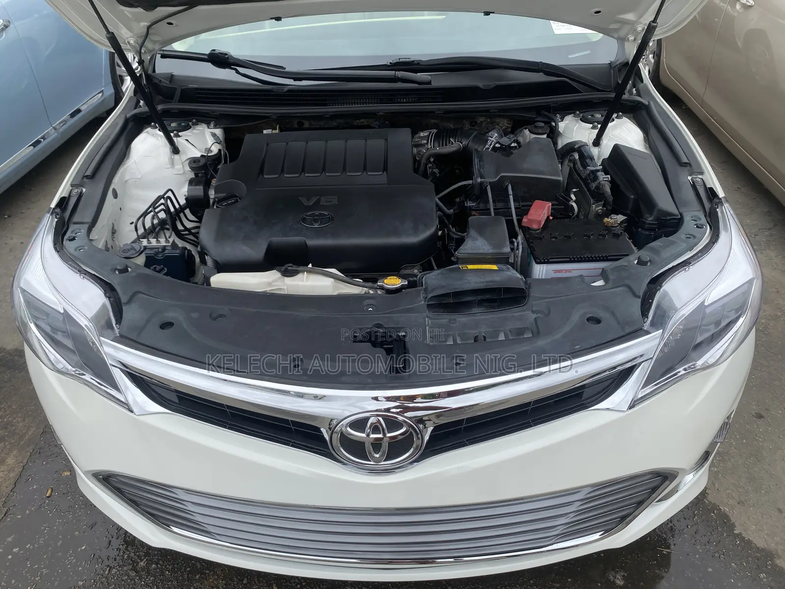 Toyota Avalon 2013 White