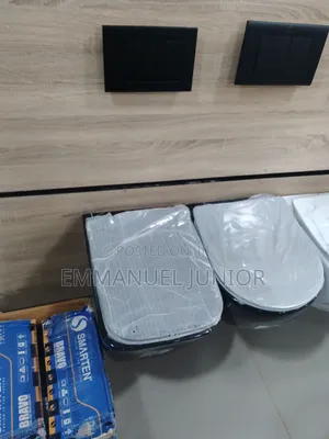 Hanging Toilet Seat Black