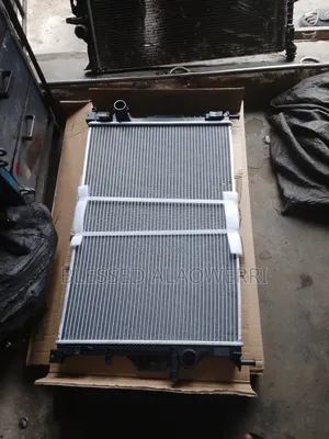 Radiator Range Rover Evoque 2012