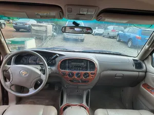 Toyota Tundra 2004 Red