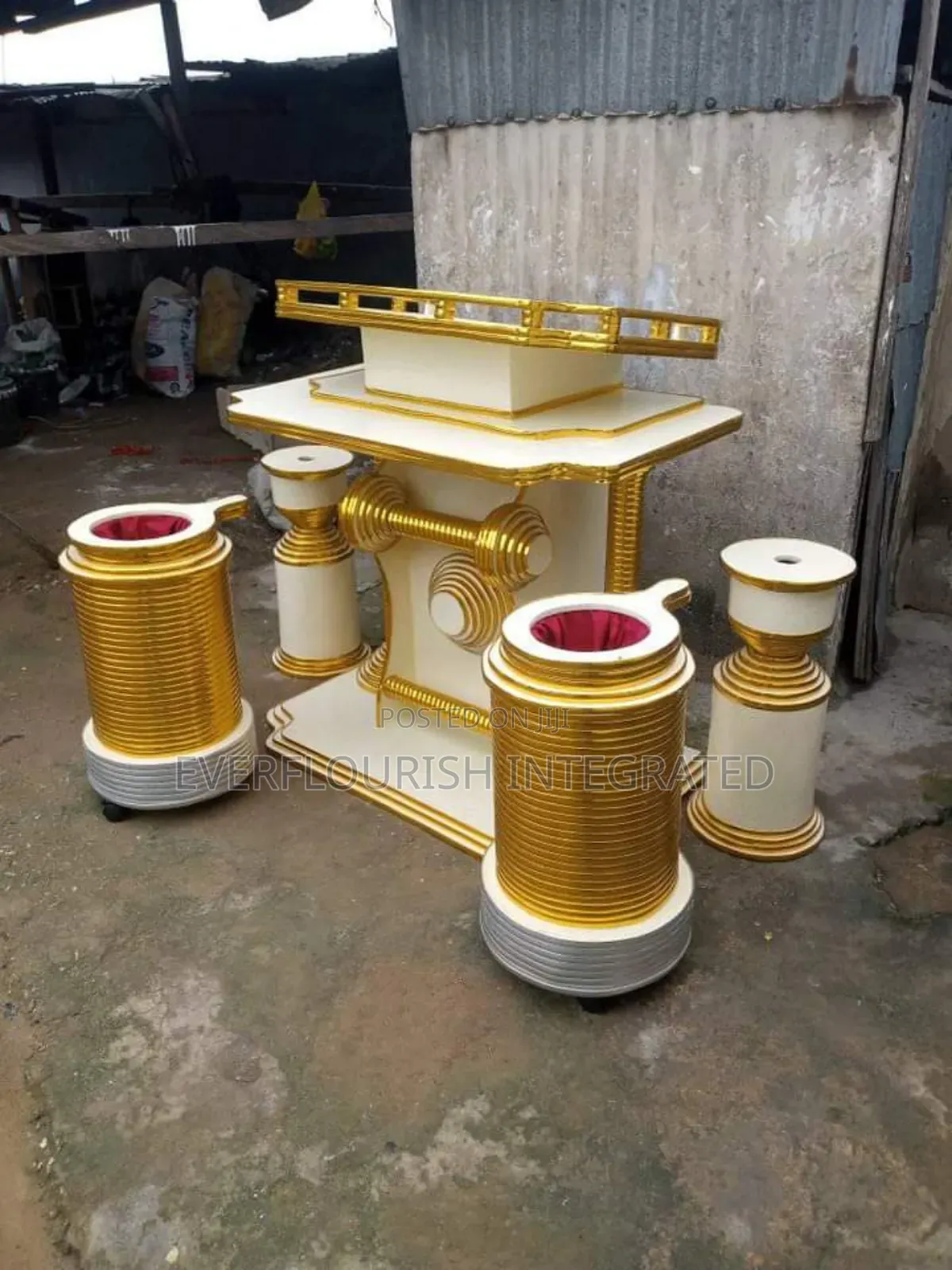 Pulpit, 2 Offering Drums and 2 Flower Vases
