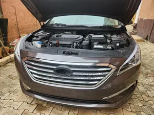 Hyundai Sonata SE PZEV 4dr Sedan (2.4L 4cyl 6A) 2015 Gray