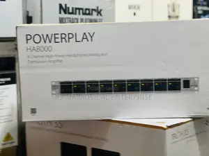 Behringer Powerplay HA8000 8 Channels Headphone Amplifier