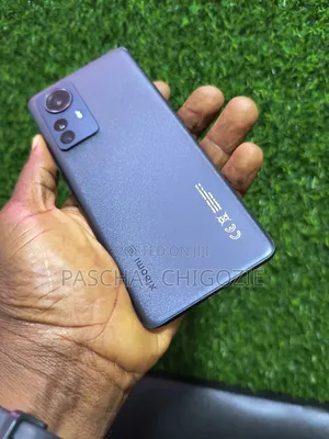 Photo - New Xiaomi 12 Pro 256 GB Black