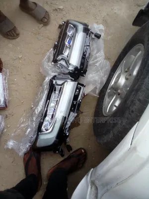 Head Lamps for Toyota Land Cruiser 2024