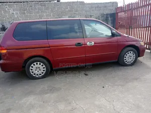 Honda Odyssey 2003 Red