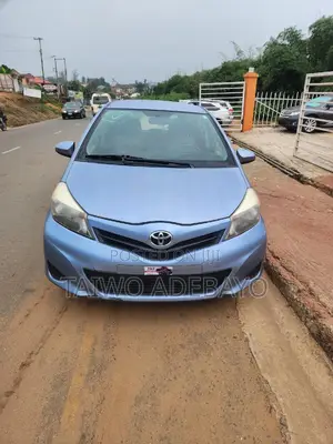 Toyota Yaris 2013 Blue