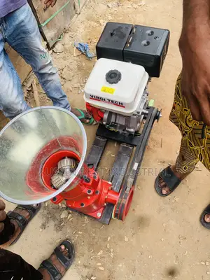 Feed Pelletizer Petrol Engine Machine (Three Moulder)