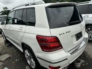 Mercedes-Benz GLK-Class 350 4MATIC 2012 White