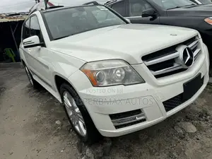 Mercedes-Benz GLK-Class 350 4MATIC 2012 White