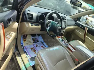 Toyota Highlander Limited 2012 Black
