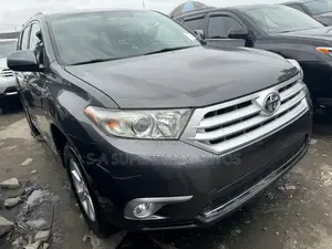 Toyota Highlander Limited 2012 Gray